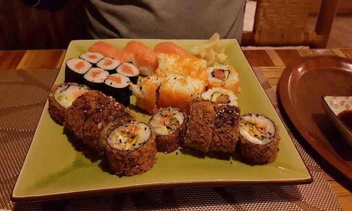 Ton Khao Sushi & Asia Restaurant